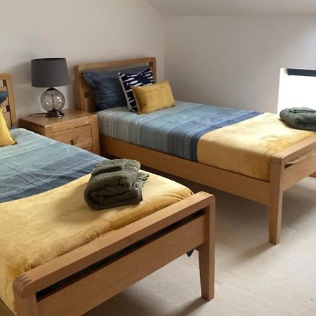 Telford Escape Appartement Elgin Buitenkant foto
